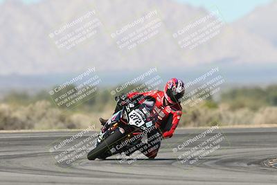 media/Jan-15-2026-Racers Edge (Thu) [[dfebeb70ab]]/2-A Group/Session 3 (Turn 16)/